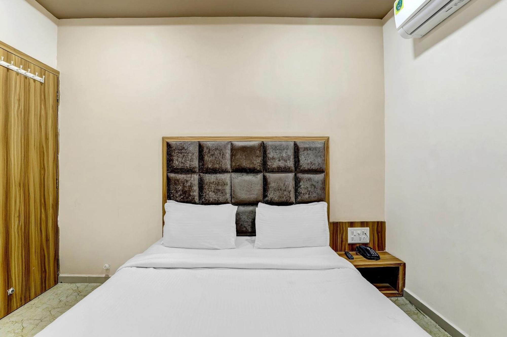 Отель Capital O Maple View Naroda Экстерьер фото
